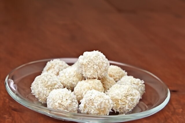Vegan Raffaello-Style Sweets