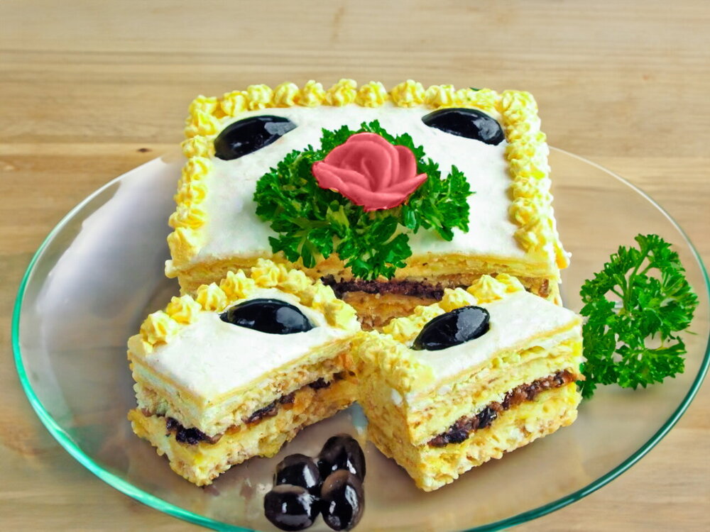 Napoleon Salad Cake with Chicken and Pastry Layers