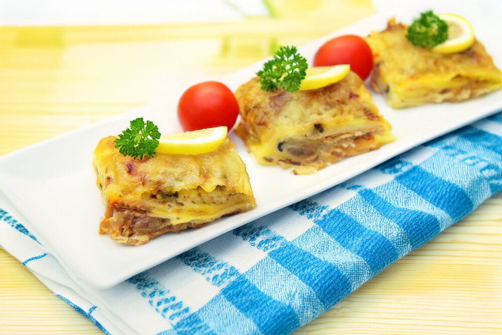 Baked Pink Salmon with Cilantro, Mustard, and Cheese