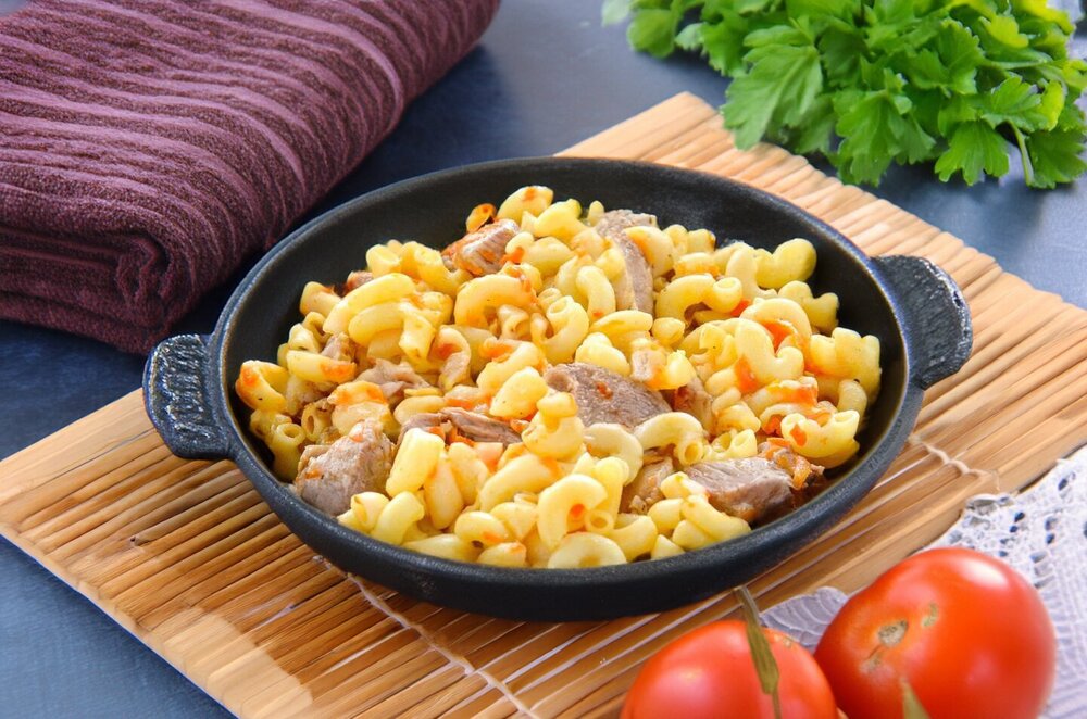 Elbow Macaroni with Meat in a Skillet