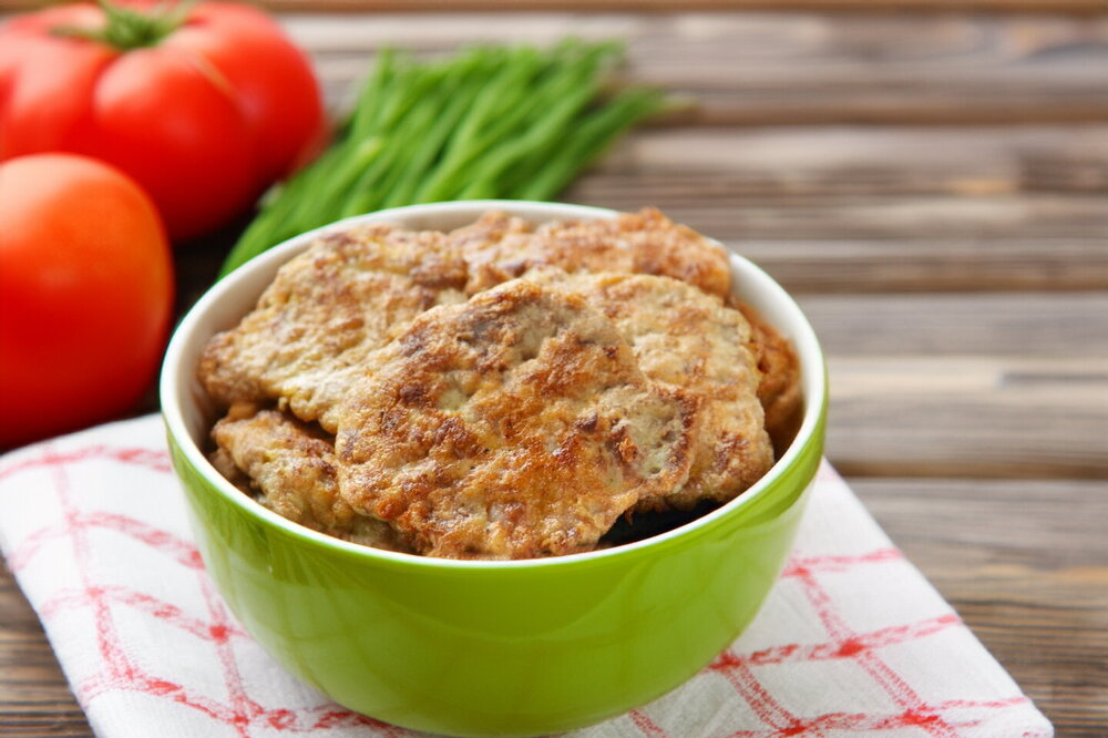 Albanian-Style Chopped Pork Patties