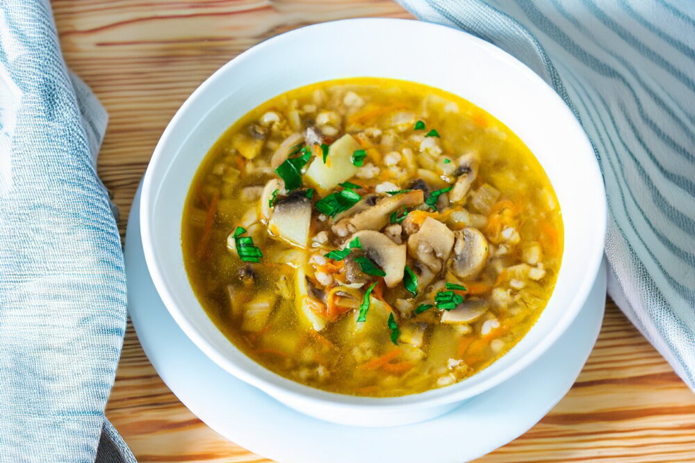 Mushroom Soup with Pearl Barley and Potatoes