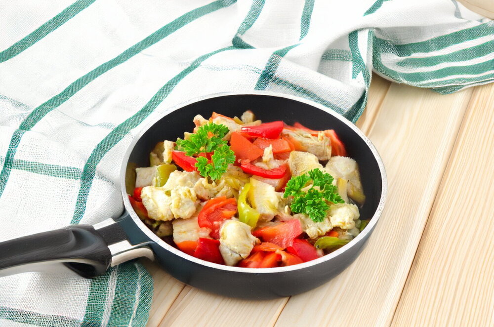 Braised Chicken with Carrots and Onions