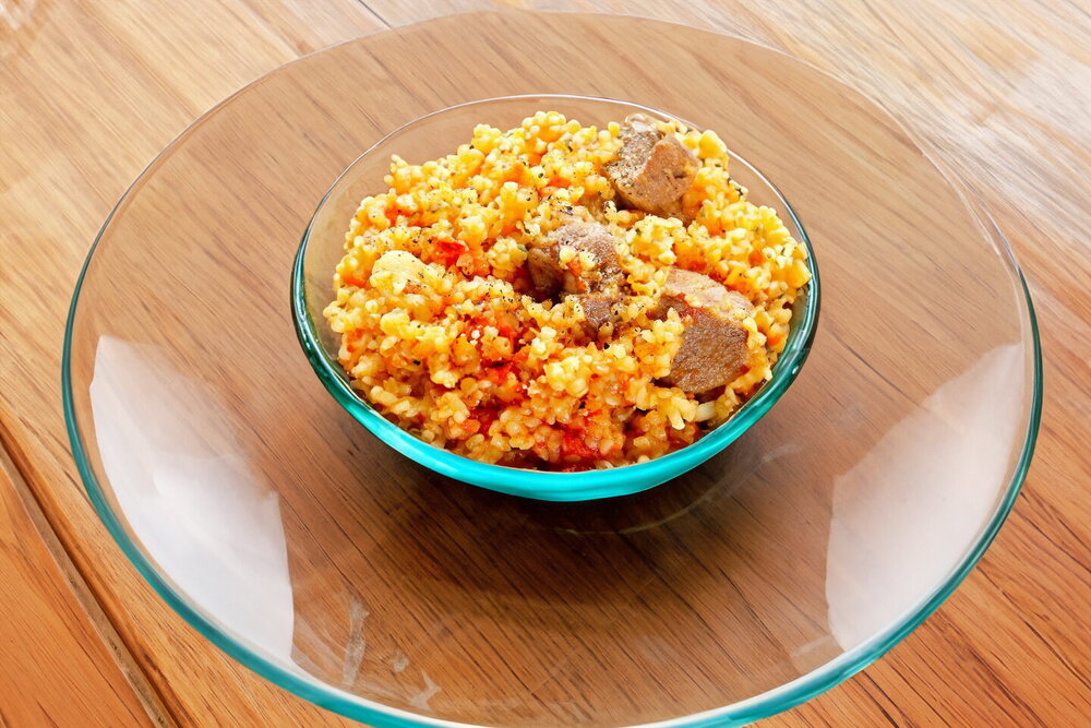 Turkey with Bulgur and Tomato Sauce