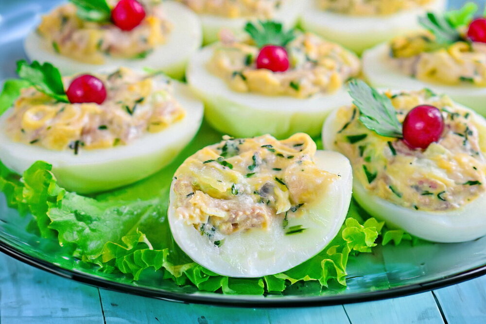 Tuna-Stuffed Eggs with Cucumber and Cheese