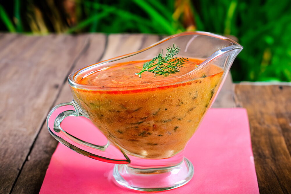 Tomato Sour Cream Sauce for Stuffed Cabbage Rolls