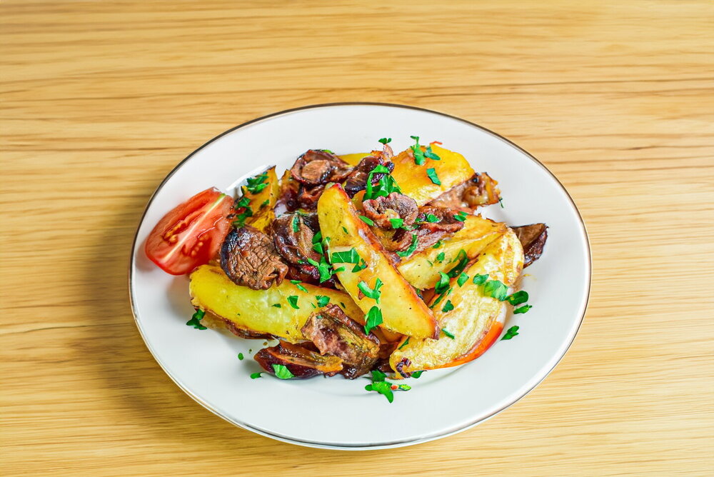 Pan-Fried Potatoes with Dried Mushrooms