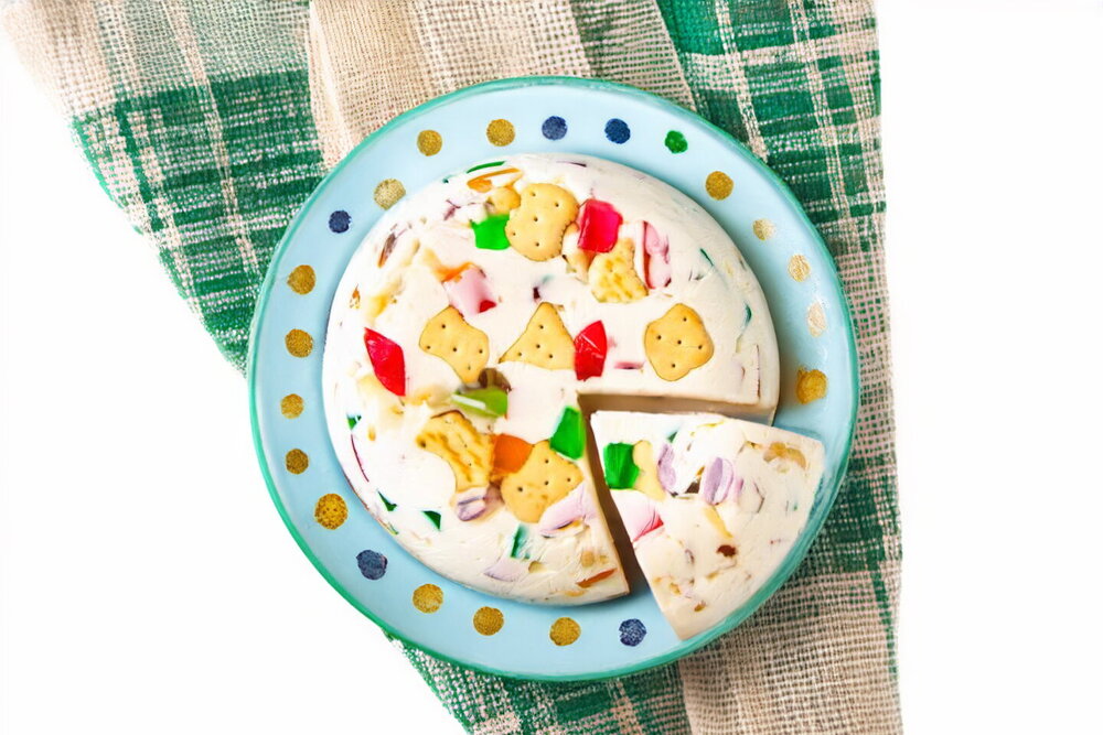 No-Bake Broken Glass Jelly Cake with Cookies