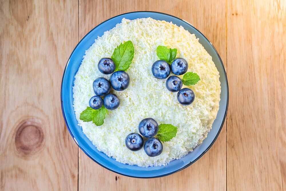 Kefir Semolina Cake with Cottage Cheese Cream