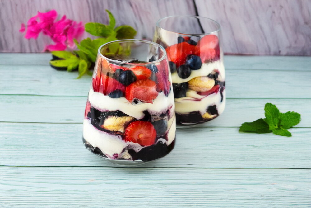 Mascarpone Dessert with Berries and Cookies