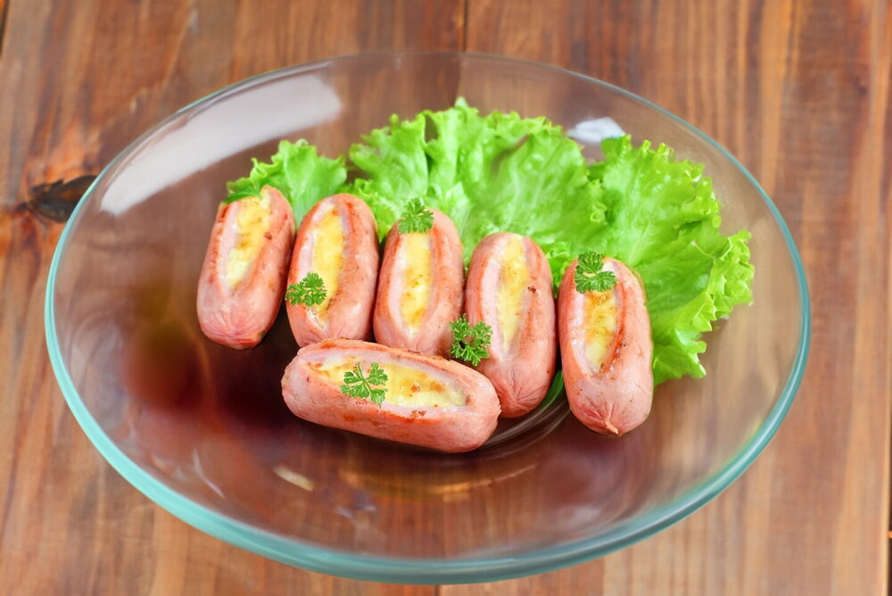 Pan-Fried Sausages Stuffed with Cheese