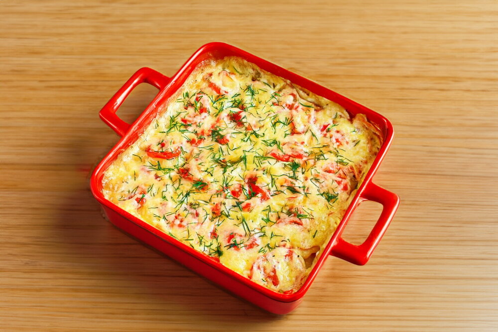 Potato Casserole with Tomatoes and Cheese