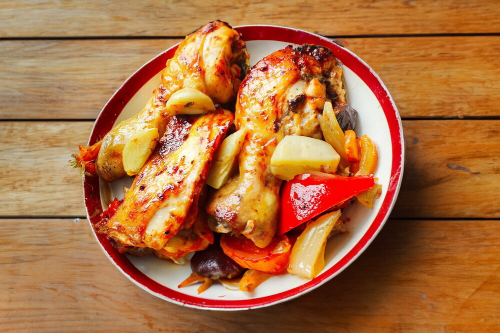 Baked Chicken Legs with Vegetables