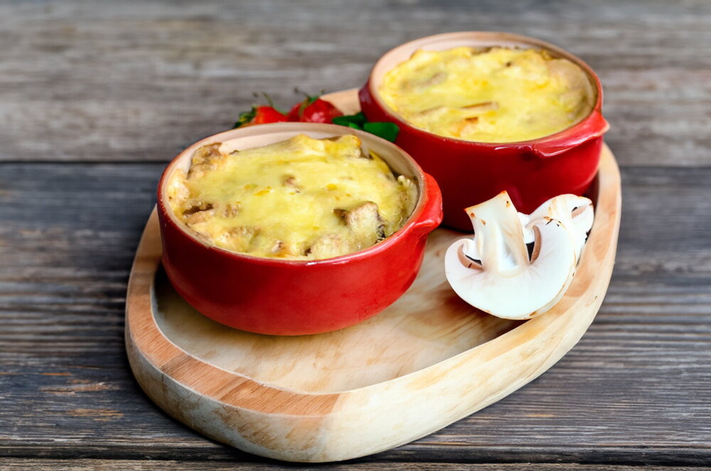 Julienne with Mushrooms, Chicken, Sour Cream, and Cheese