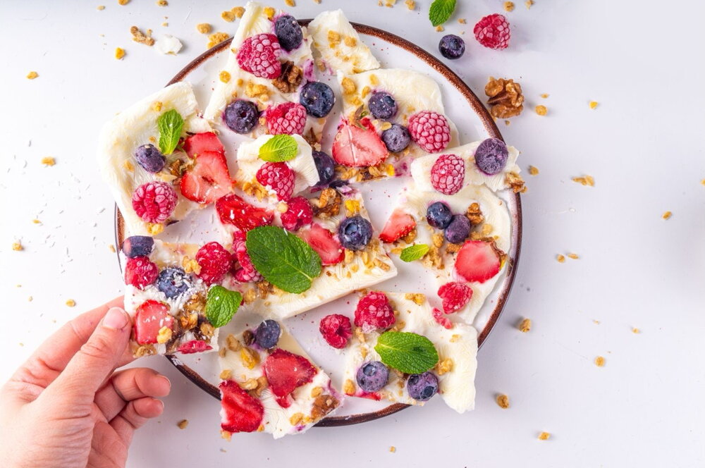 Yoghurt bark