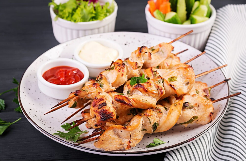 Chicken in spicy yogurt marinade