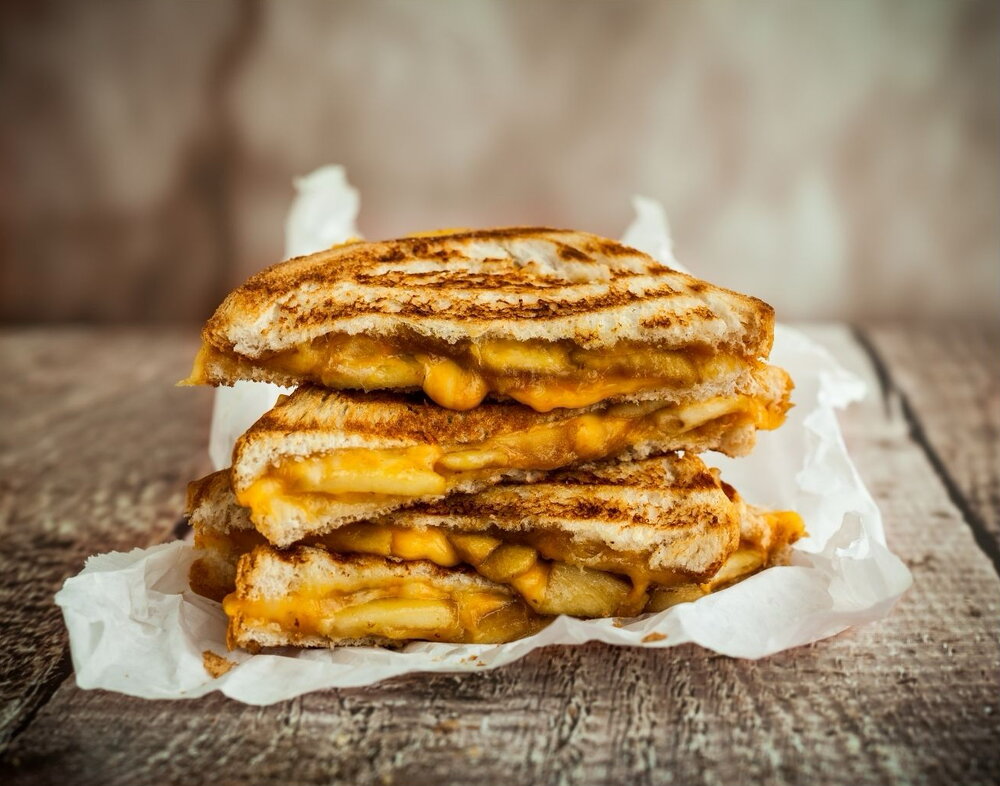 Cheese toastie in an air fryer