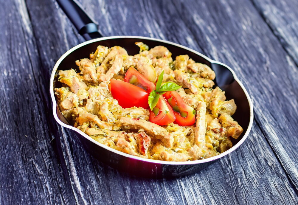 Meat with Pickled Cucumbers
