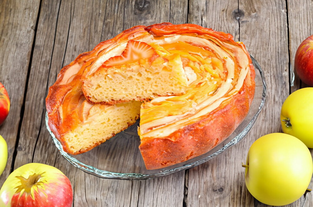 Oven-Baked Cottage Cheese and Apple Pie