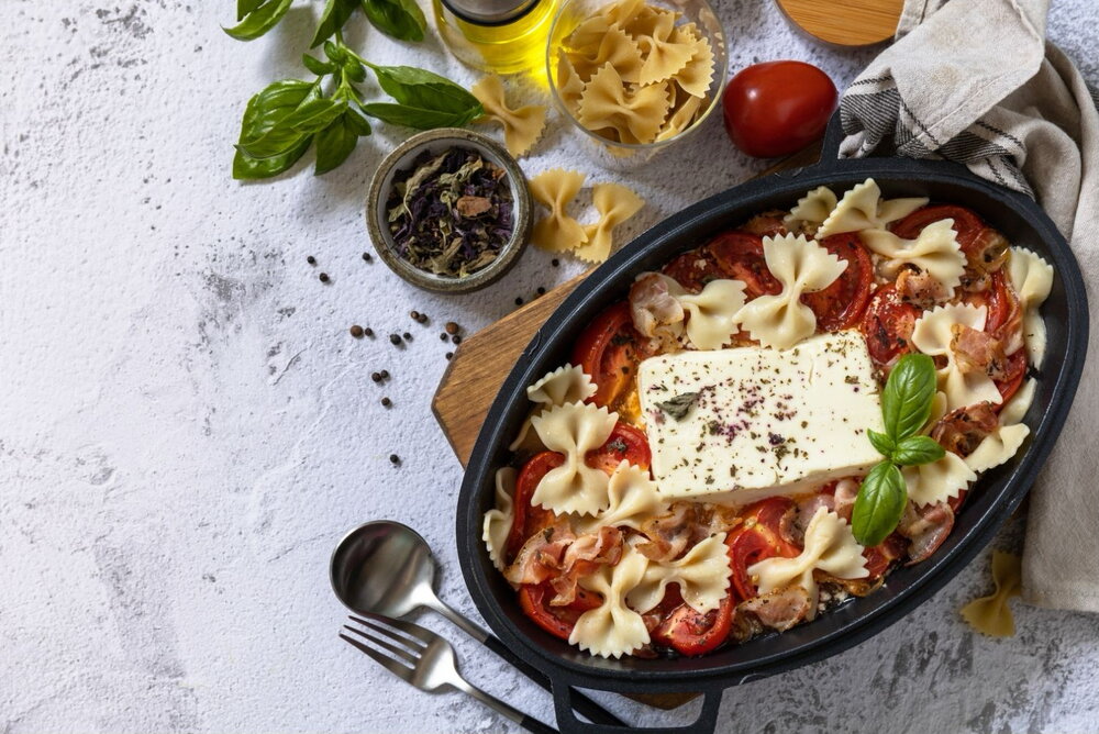 Baked feta pasta