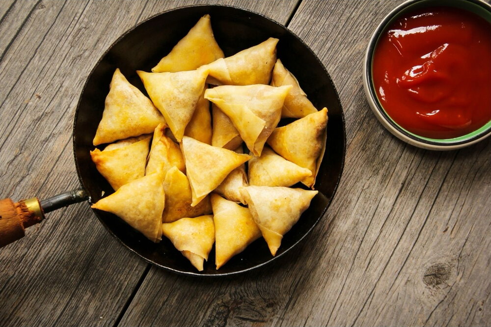 Turkey and spinach samosas with lentils