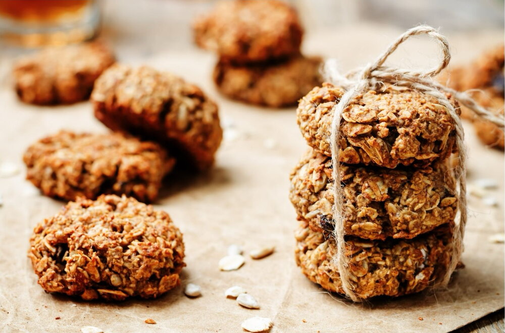 Banana and oat cookies