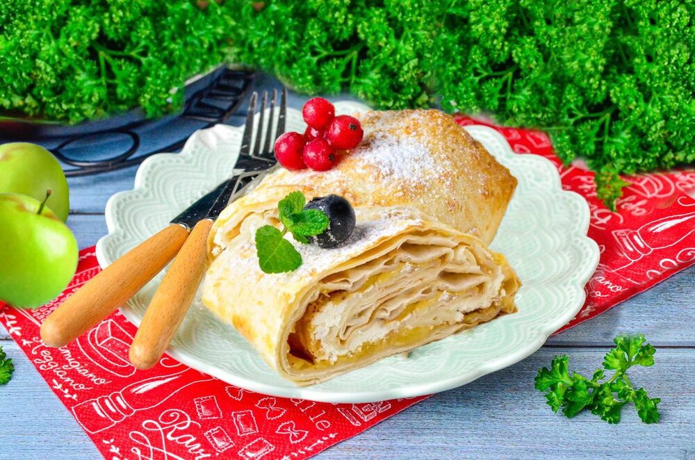Lavash with Apple and Cottage Cheese (Baked)